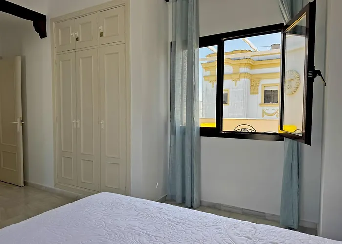 Larga 46 - Ole Solutions * Jerez de la Frontera